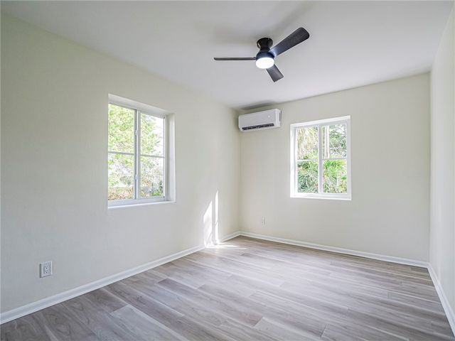 1576 15th Avenue, Vero Beach, FL 32960