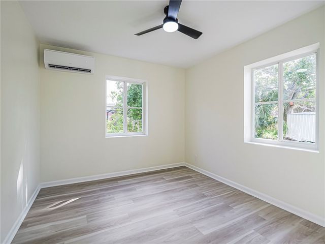 1576 15th Avenue, Vero Beach, FL 32960