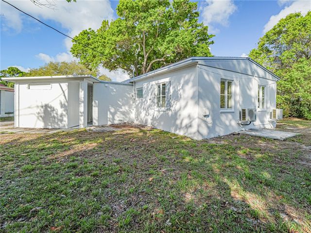 1576 15th Avenue, Vero Beach, FL 32960