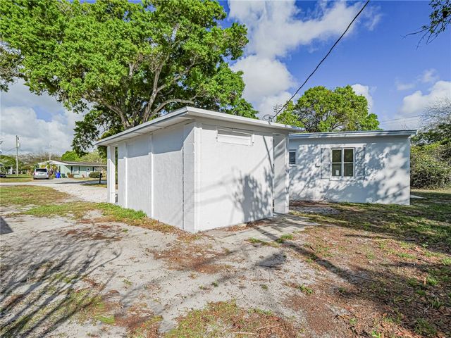 1576 15th Avenue, Vero Beach, FL 32960