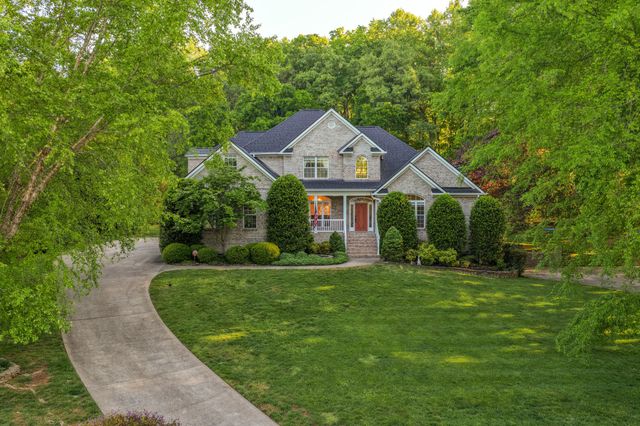 7813 Clara Chase Drive, Ooltewah, TN 37363