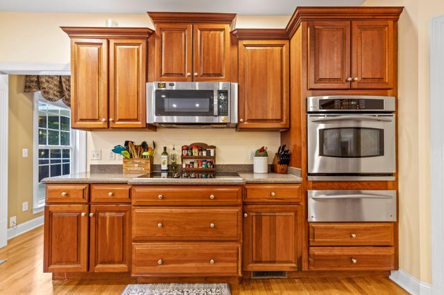 7813 Clara Chase Drive, Ooltewah, TN 37363