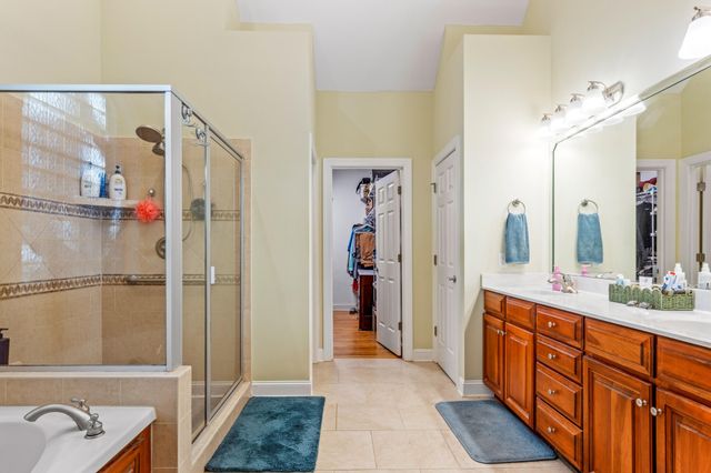 7813 Clara Chase Drive, Ooltewah, TN 37363