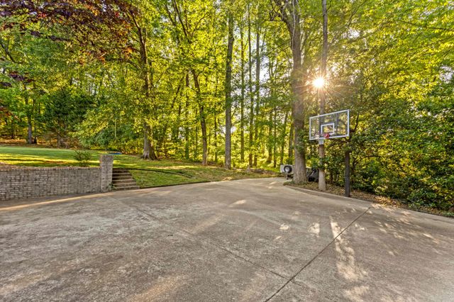 7813 Clara Chase Drive, Ooltewah, TN 37363