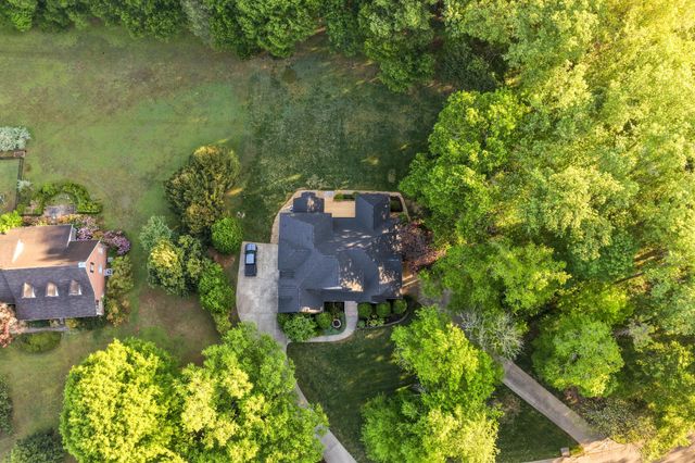 7813 Clara Chase Drive, Ooltewah, TN 37363