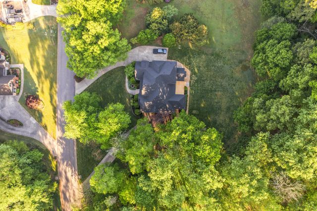 7813 Clara Chase Drive, Ooltewah, TN 37363