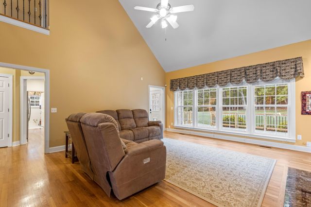 7813 Clara Chase Drive, Ooltewah, TN 37363