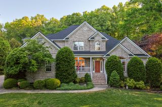 7813 Clara Chase Drive, Ooltewah, TN 37363
