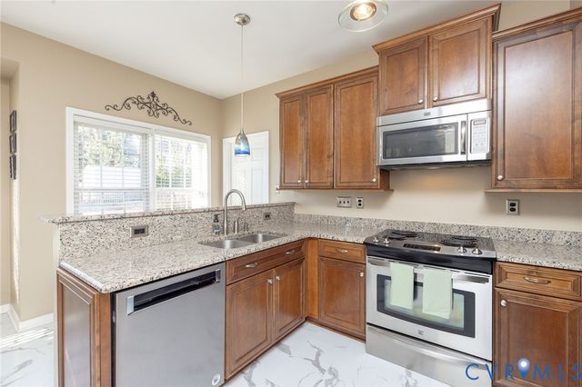 10901 Brunson Way, Glen Allen, VA 23060