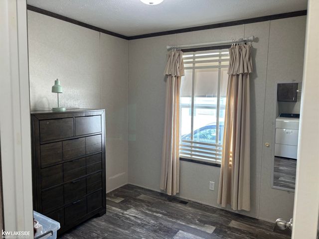 38047 Leverette Avenue, Clinton Twp, MI 48038