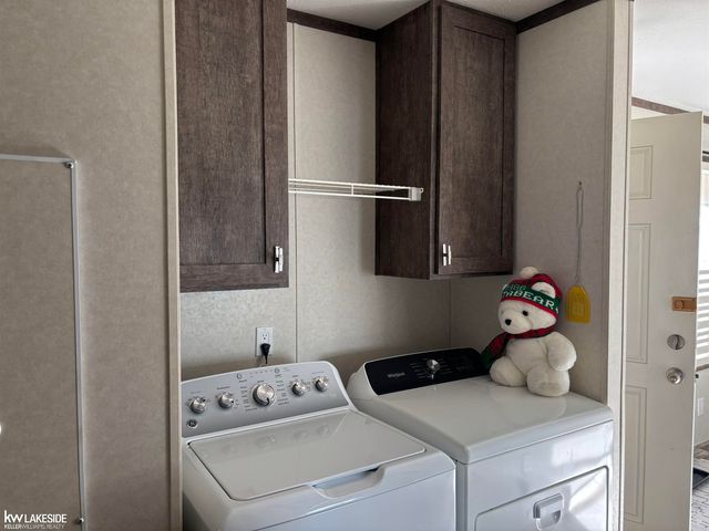 38047 Leverette Avenue, Clinton Twp, MI 48038