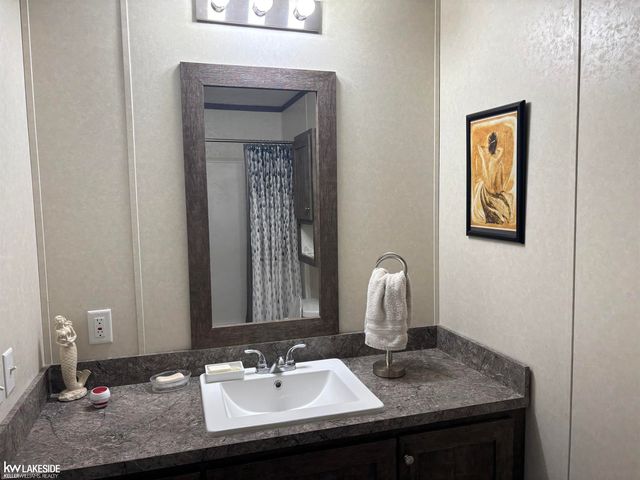 38047 Leverette Avenue, Clinton Twp, MI 48038