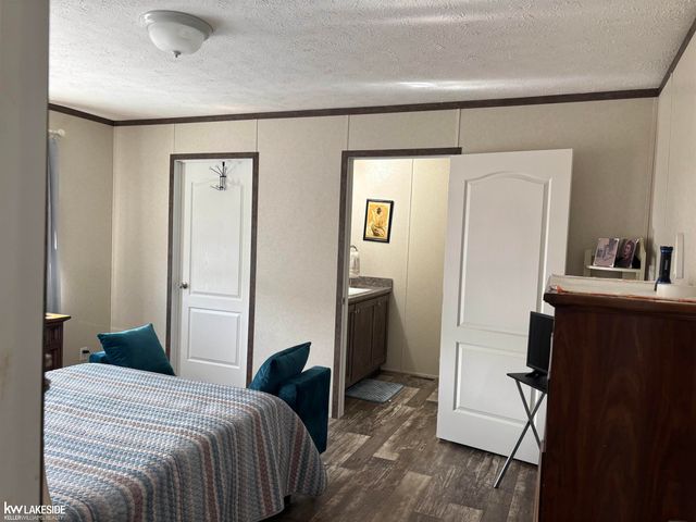 38047 Leverette Avenue, Clinton Twp, MI 48038