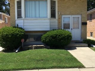 912 Cernan Drive, Bellwood, IL 60104
