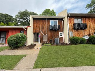 1379 E Tanners Creek DR, Norfolk, VA 23513