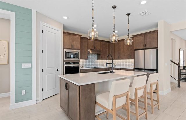 16454 LONE OAK CIRCLE, Orlando, FL 32832