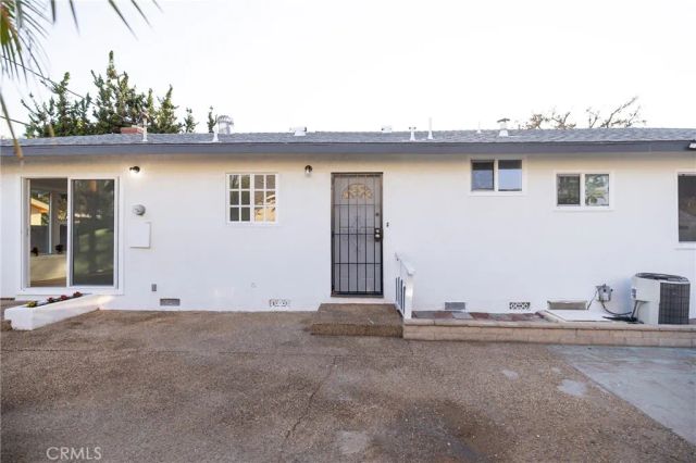 1922 Meriday, Santa Ana, CA 92706