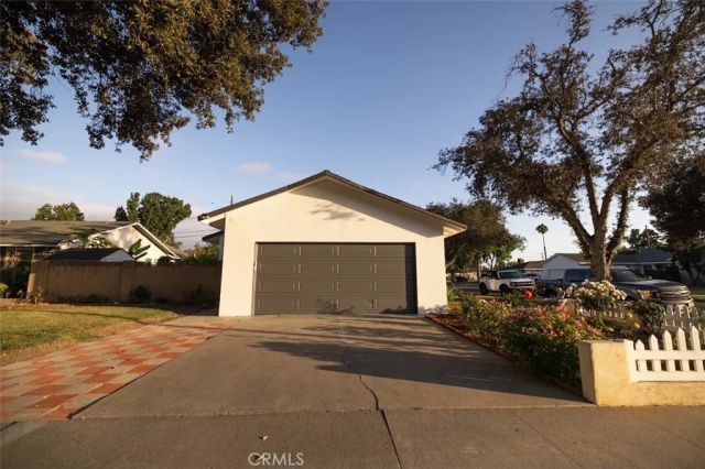 1922 Meriday, Santa Ana, CA 92706