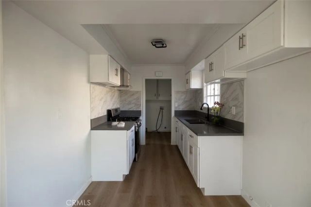1922 Meriday, Santa Ana, CA 92706