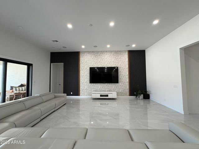 1285 E MEAD Drive, Gilbert, AZ 85298