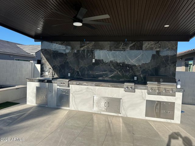 1285 E MEAD Drive, Gilbert, AZ 85298