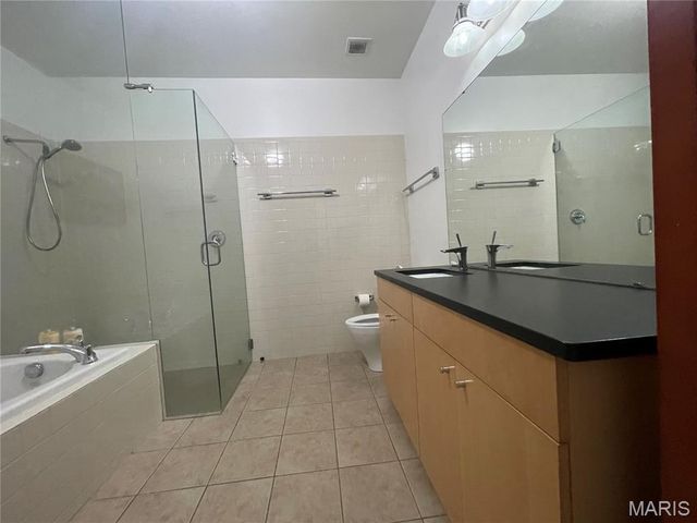 901 Washington Avenue 405, St Louis, MO 63101