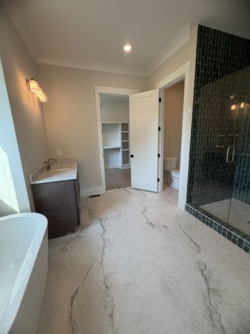 2290 Brakeman Ln, Thompsons Station, TN 37179