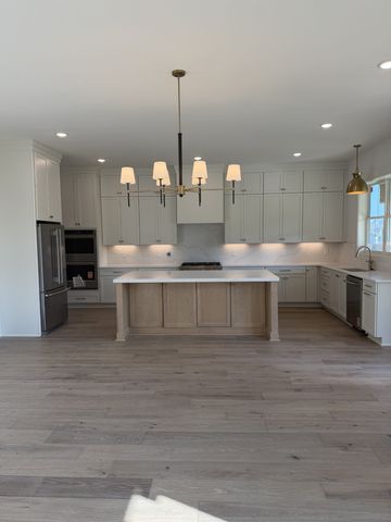 2290 Brakeman Ln, Thompsons Station, TN 37179