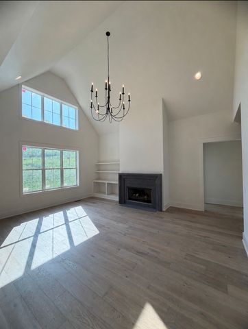 2290 Brakeman Ln, Thompsons Station, TN 37179