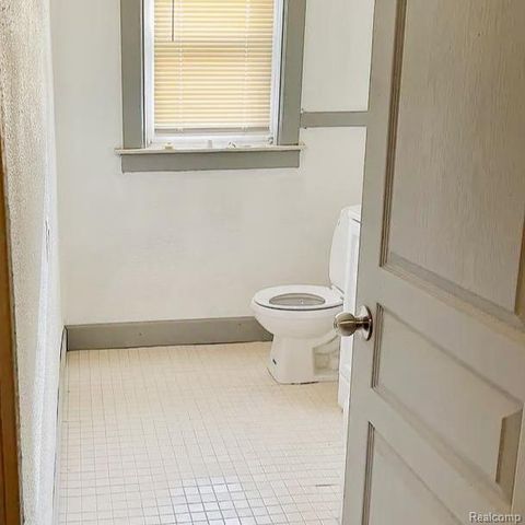 2907 Glendale Street, Detroit, MI 48238