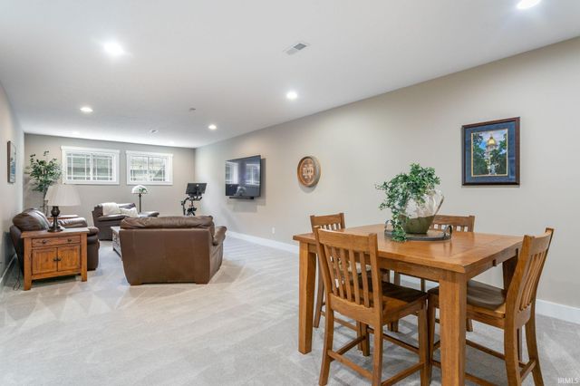 54706 Columbia Bay Drive, Osceola, IN 46561