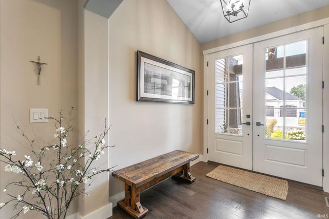 54706 Columbia Bay Drive, Osceola, IN 46561