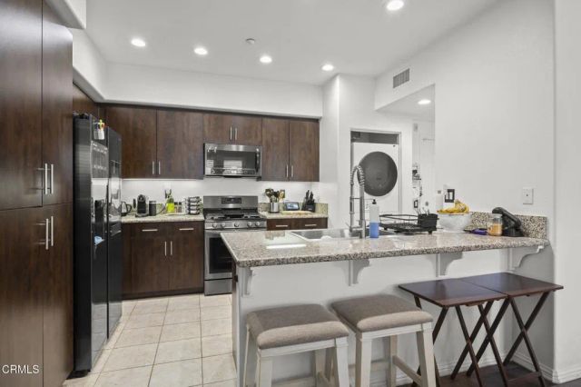 351 Riverpark 301, Oxnard, CA 93036