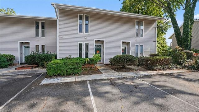 3755 Heathrow Drive, Winston-salem, NC 27127