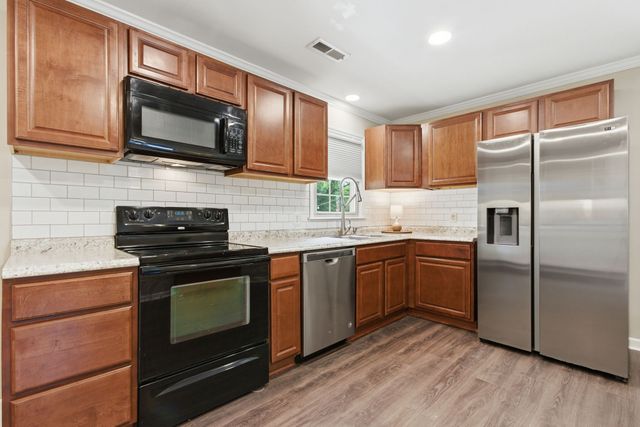 617 McLemore Ave, Spring Hill, TN 37174