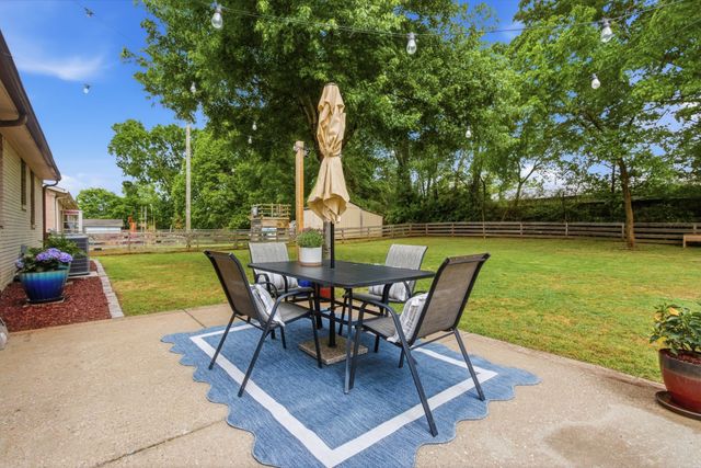 617 McLemore Ave, Spring Hill, TN 37174