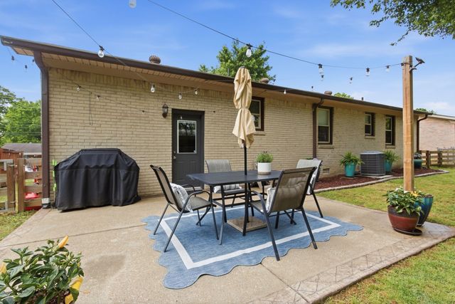 617 McLemore Ave, Spring Hill, TN 37174