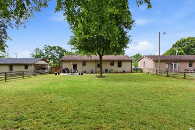 617 McLemore Ave, Spring Hill, TN 37174