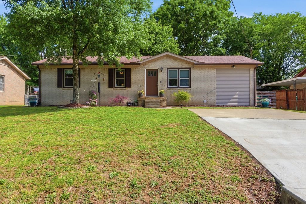617 McLemore Ave, Spring Hill, TN 37174