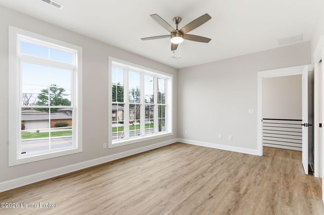 2900 Megan Thompson Way, Louisville, KY 40220