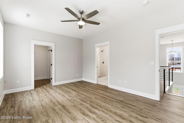 2900 Megan Thompson Way, Louisville, KY 40220