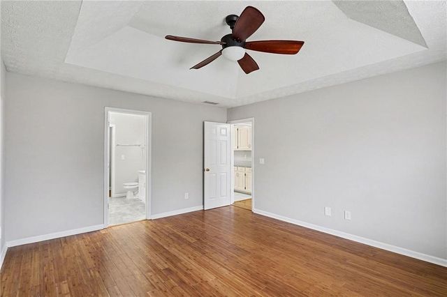 11790 Spring Lake Way, Fayetteville, GA 30215