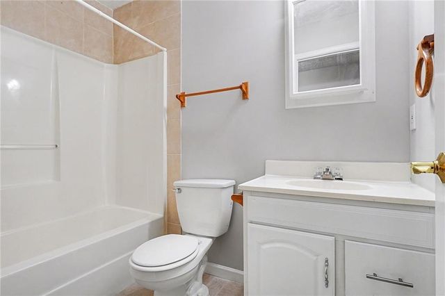 11790 Spring Lake Way, Fayetteville, GA 30215