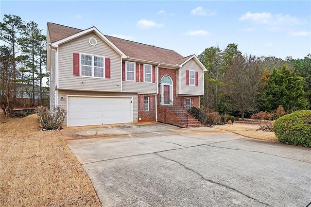 11790 Spring Lake Way, Fayetteville, GA 30215