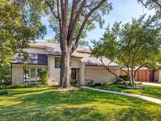 3722 Wooded Creek Drive, Farmers Branch, TX 75244
