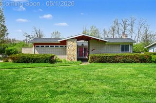 4400 Hedgethorn Circle, Burton, MI 48509