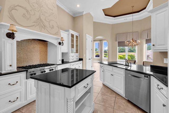 9031 Bella Verde Ct., Myrtle Beach, SC 29579