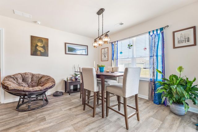 142 Pine Forest Dr., Conway, SC 29526