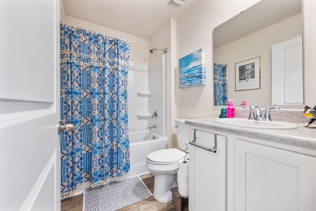 142 Pine Forest Dr., Conway, SC 29526