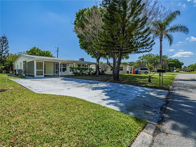1620 5th Avenue, Vero Beach, FL 32960